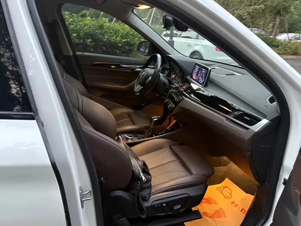 BMW X1 New Energy — миниатюра 11