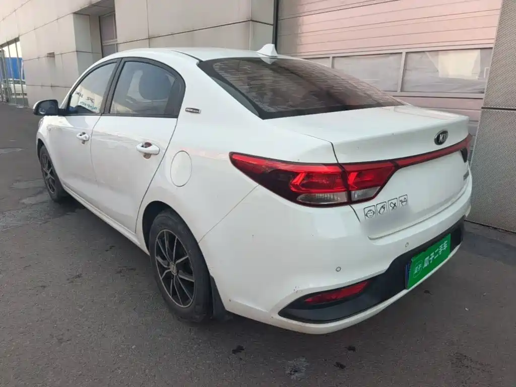 Kia K2 — миниатюра 5