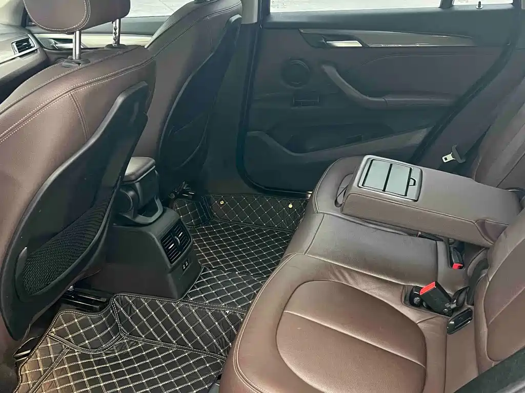 BMW X1 — миниатюра 7