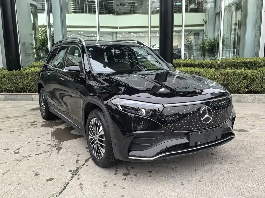 Mercedes-Benz EQB — миниатюра 2