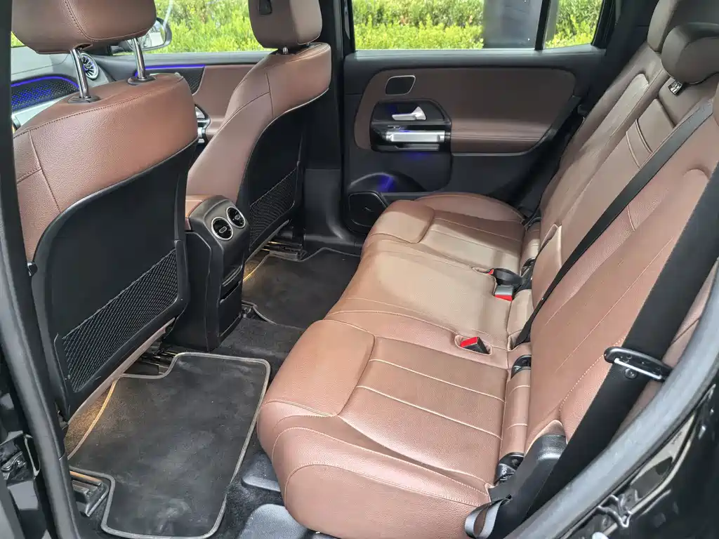 Mercedes-Benz EQB — миниатюра 11
