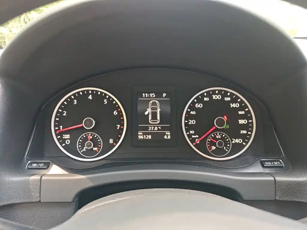 Volkswagen Tiguan — миниатюра 12