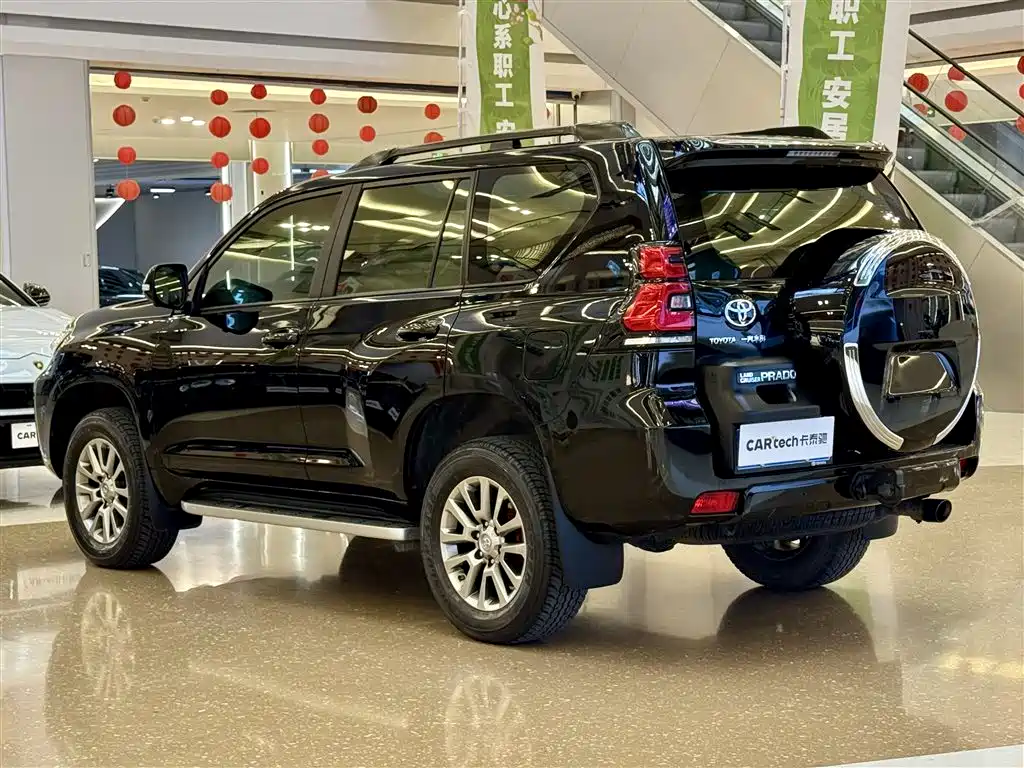 TOYOTA PRADO