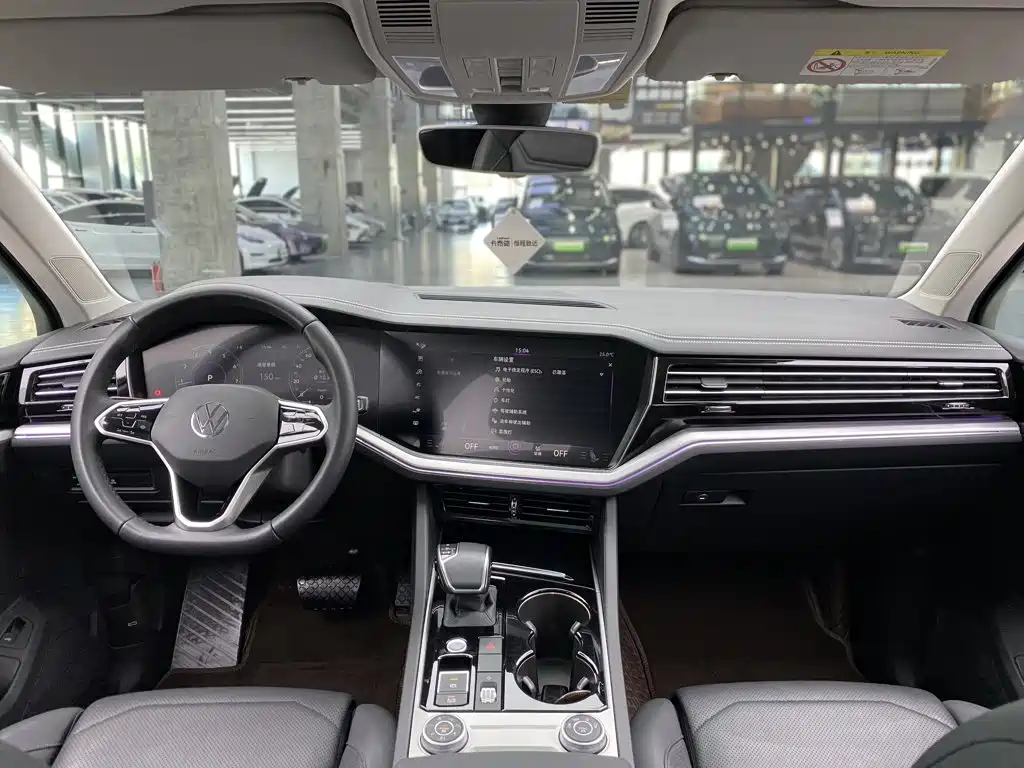 Volkswagen Touareg — миниатюра 15