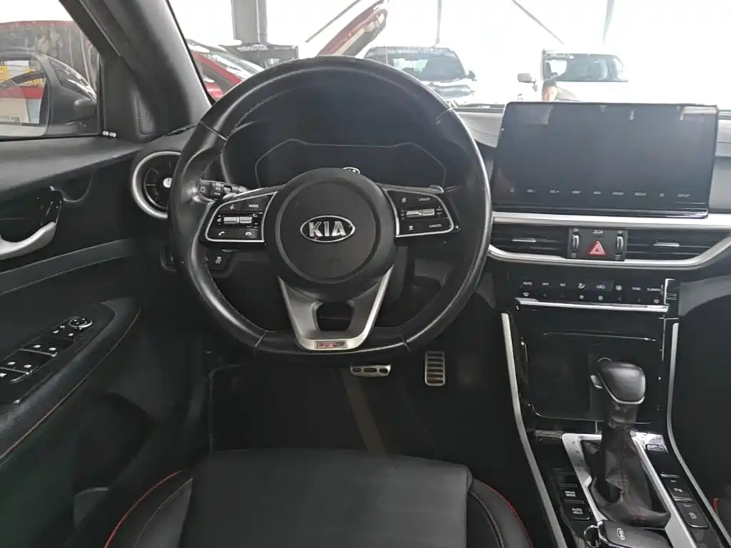 Kia K3 — миниатюра 11