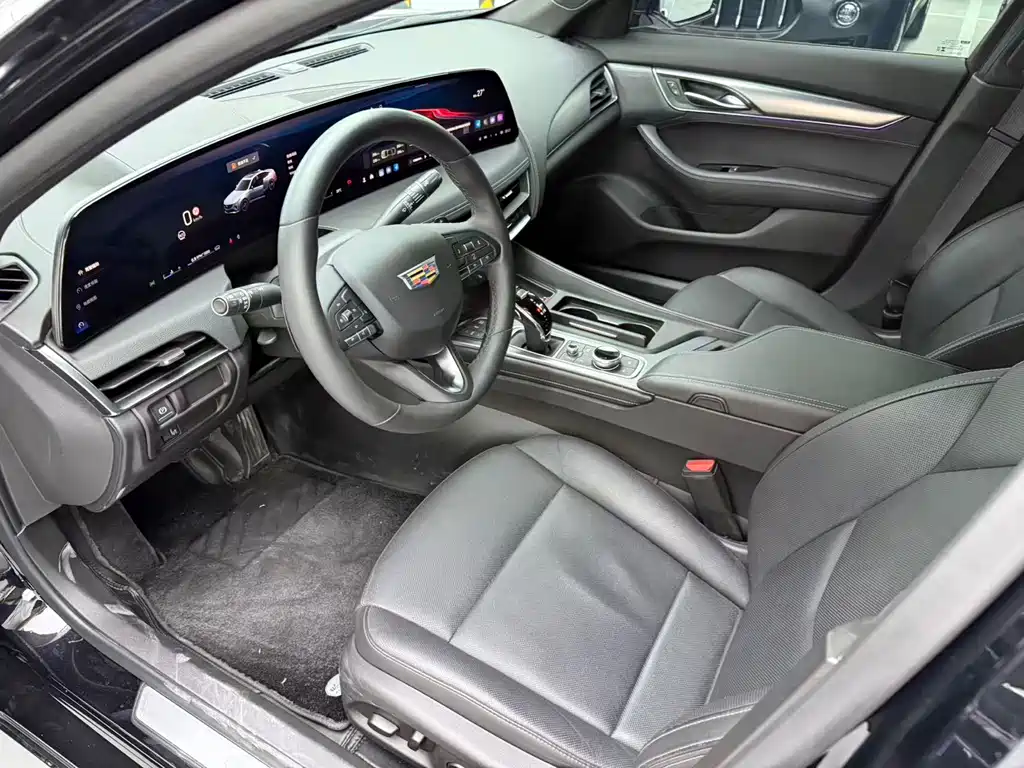 Cadillac CT5 — миниатюра 5