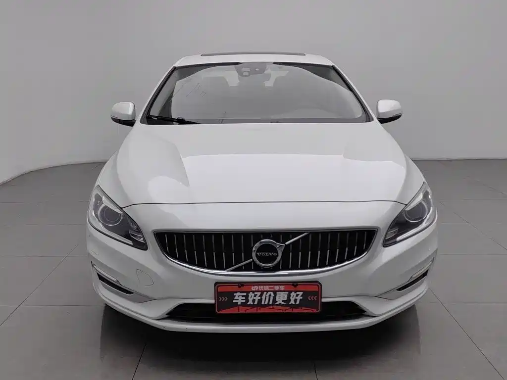 Volvo S60 — миниатюра 3