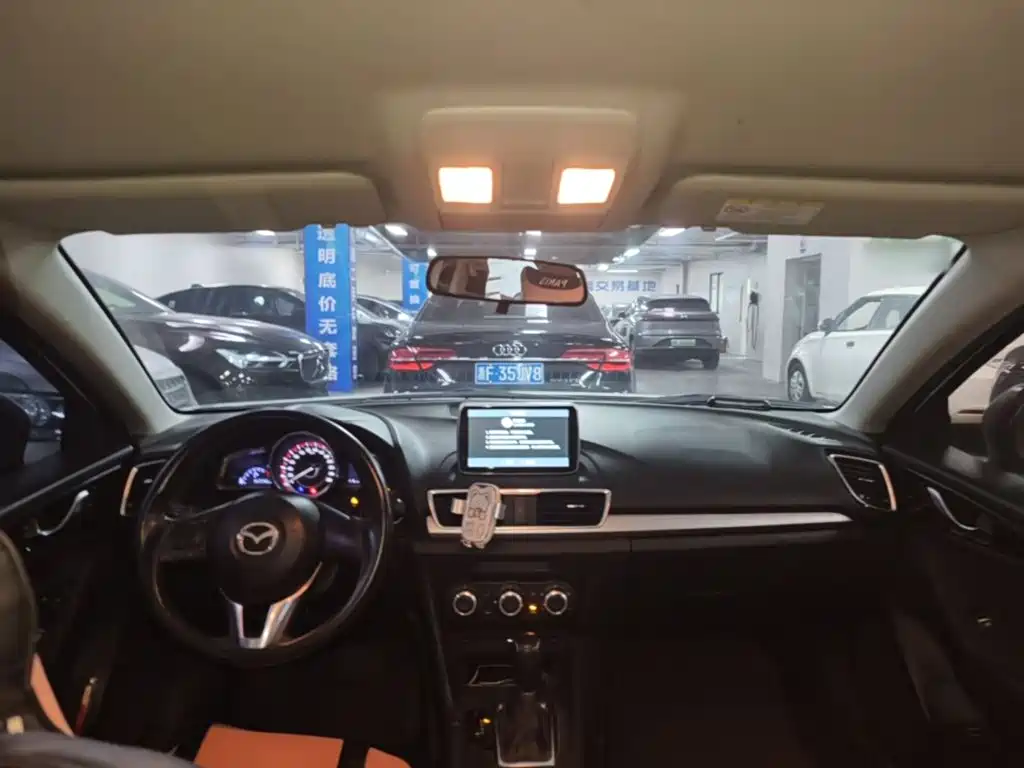 Mazda 3 Axela — миниатюра 18