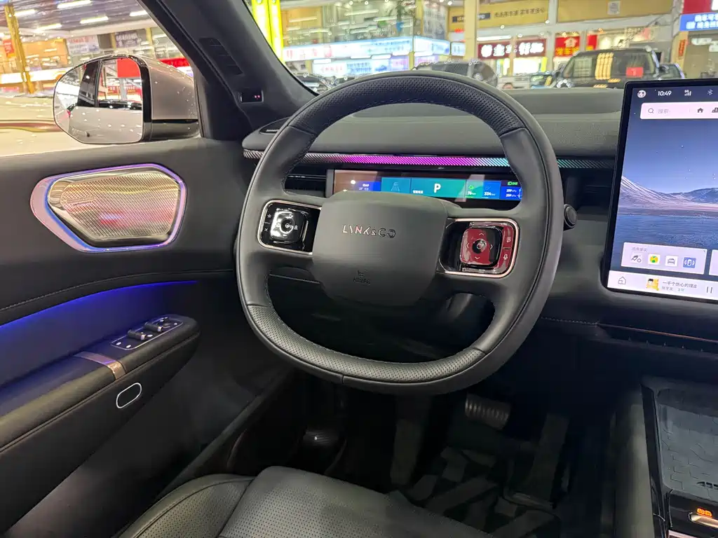 Lynk & Co 900 — миниатюра 19