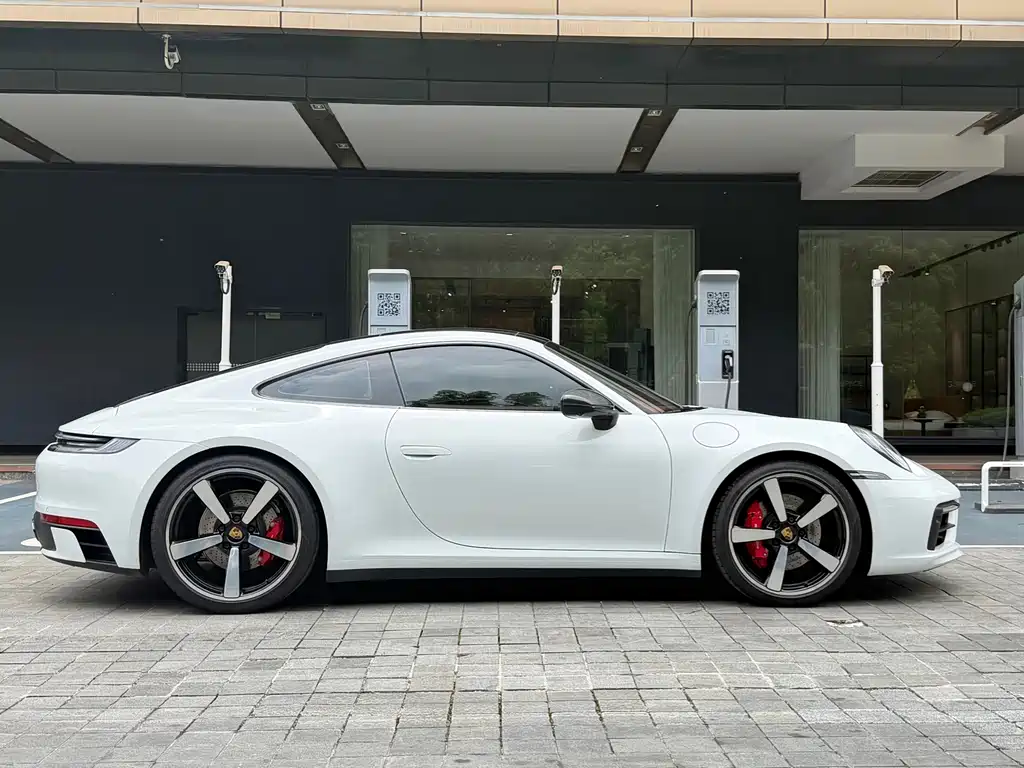 Porsche 911 2022 Carrera S 3.0T