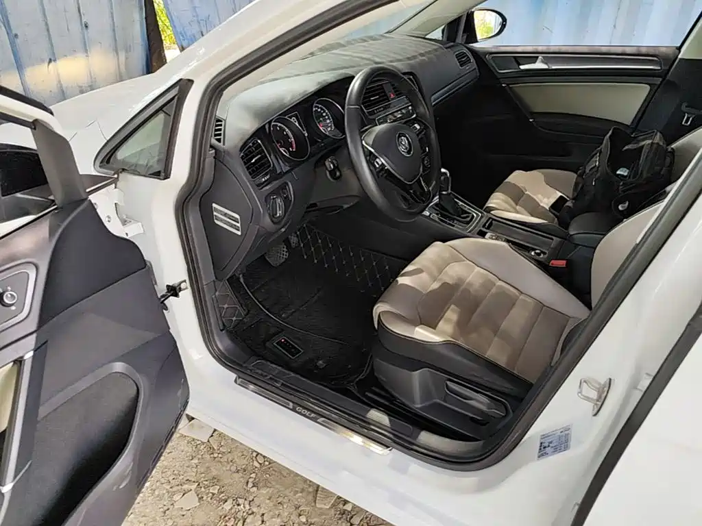 Volkswagen Golf — миниатюра 21