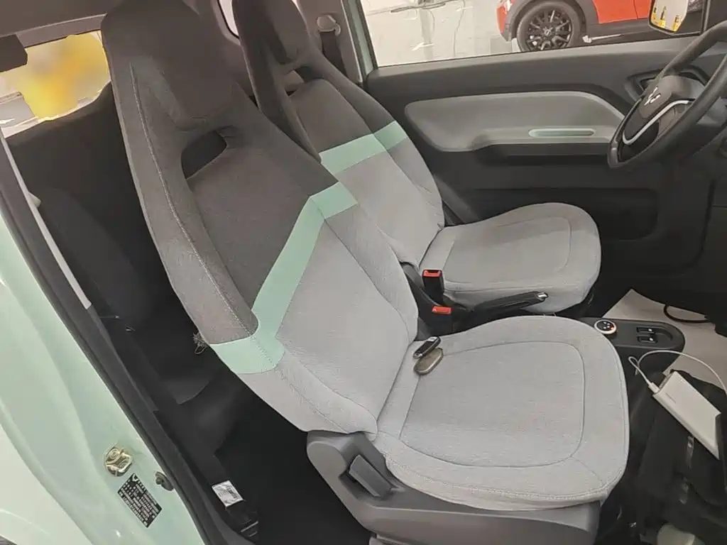 Wuling MINIEV — миниатюра 25