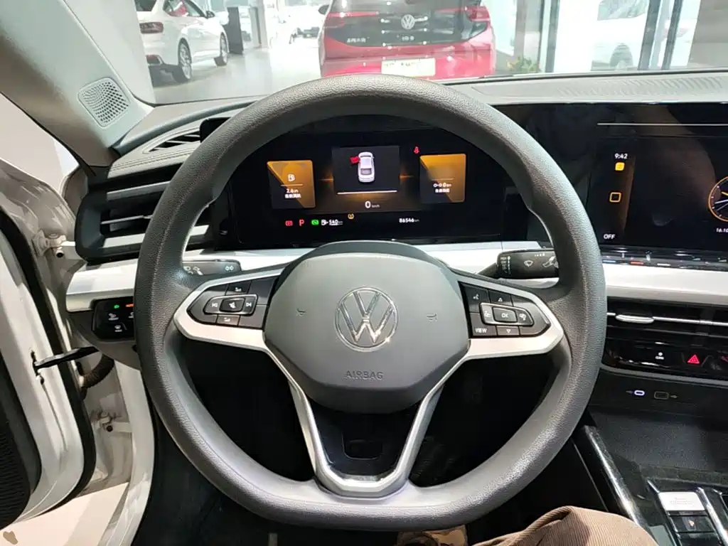 Volkswagen Lamando — миниатюра 11