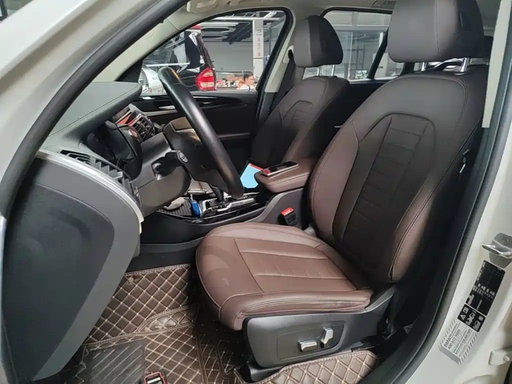 BMW X3 — миниатюра 15