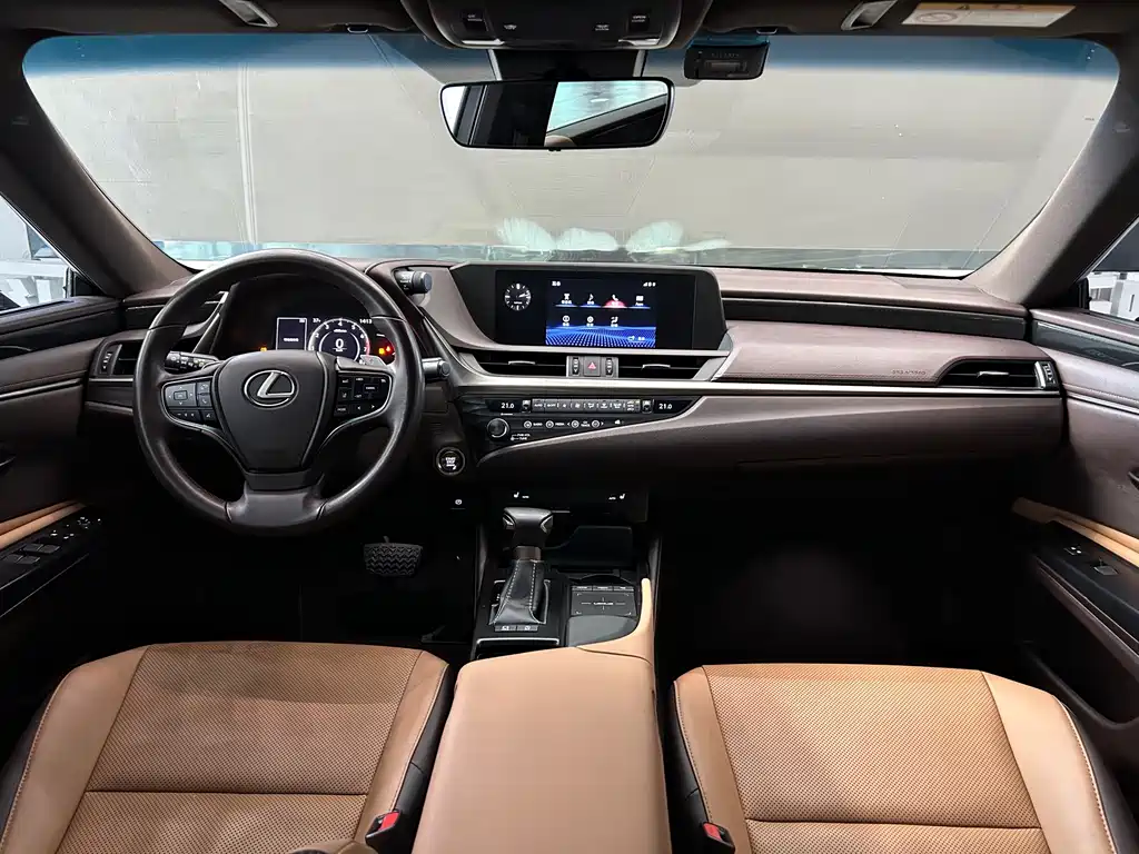 Lexus ES — миниатюра 6