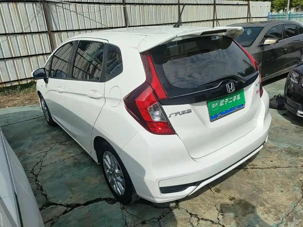 Honda Fit — миниатюра 5