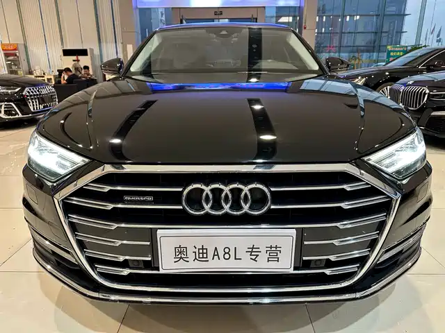 AUDI  A8 2018