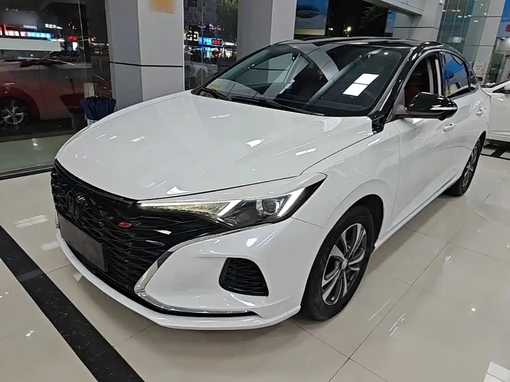 Changan Eado — миниатюра 2
