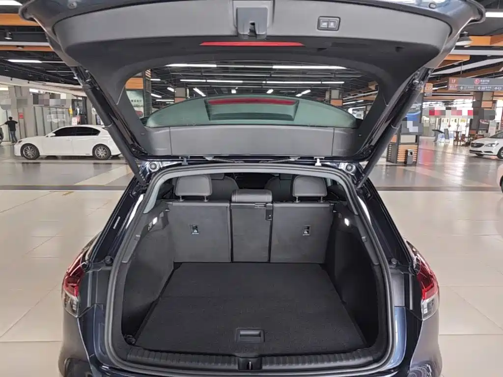 Audi Q4 e-tron — миниатюра 15