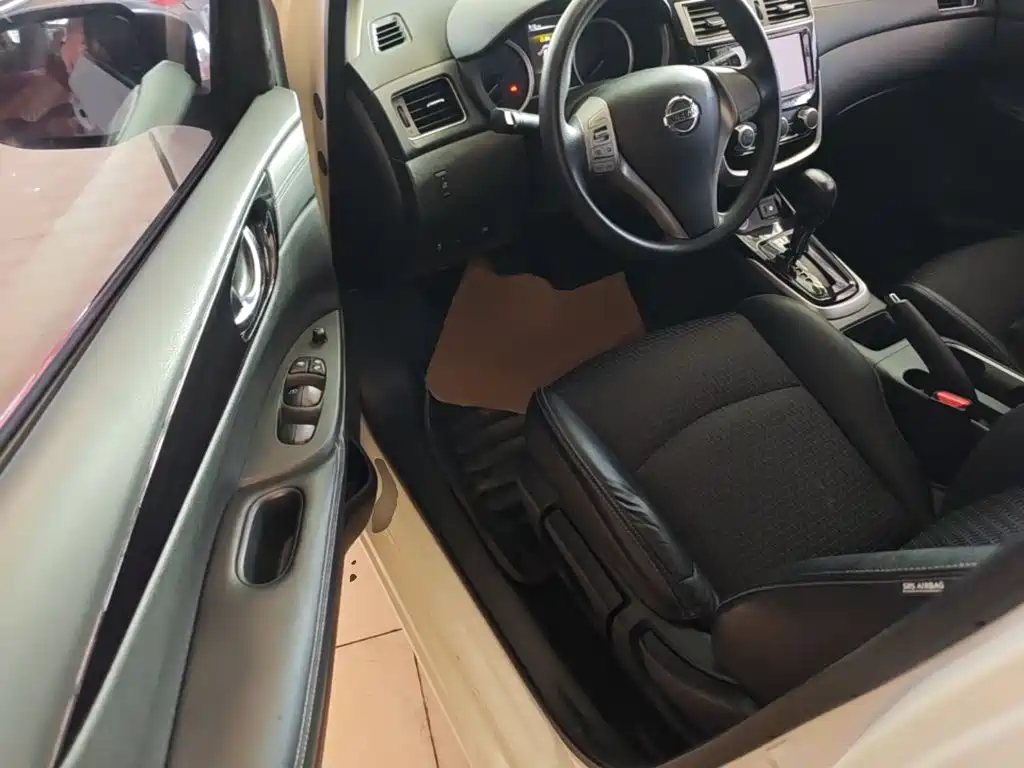 Nissan Tiida — миниатюра 16