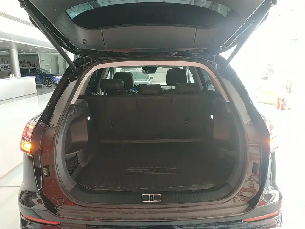 Hongqi Hongqi HS5 — миниатюра 15