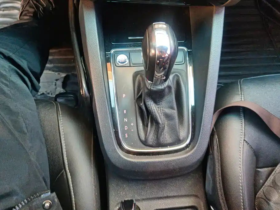 Volkswagen Sagitar — миниатюра 16
