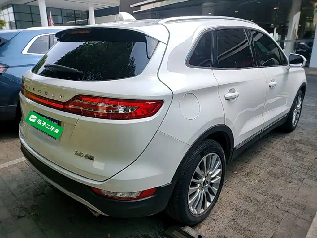 Lincoln MKC — миниатюра 7