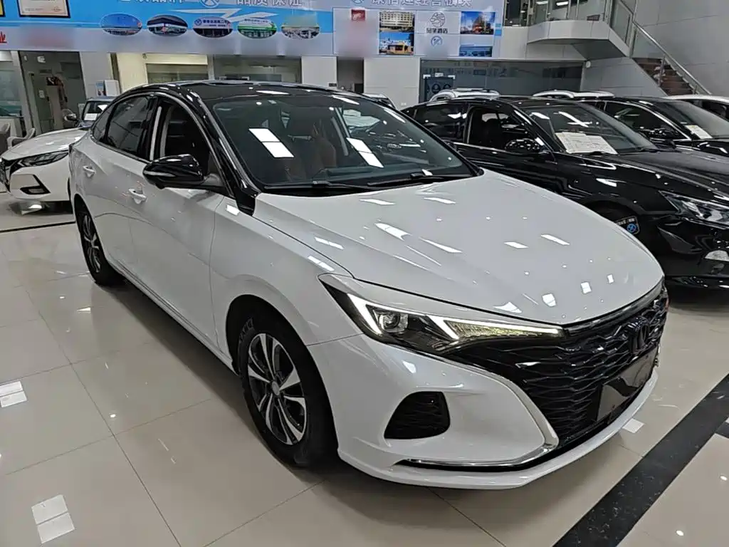 Changan Eado — миниатюра 4
