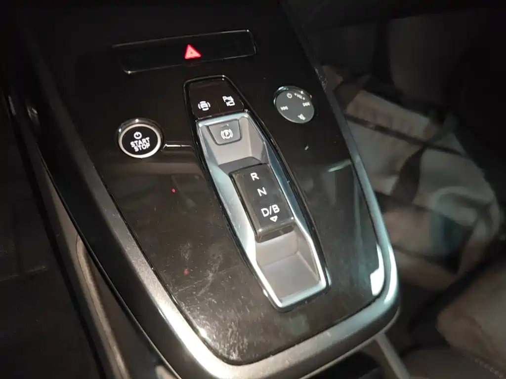 Audi Q4 e-tron — миниатюра 10