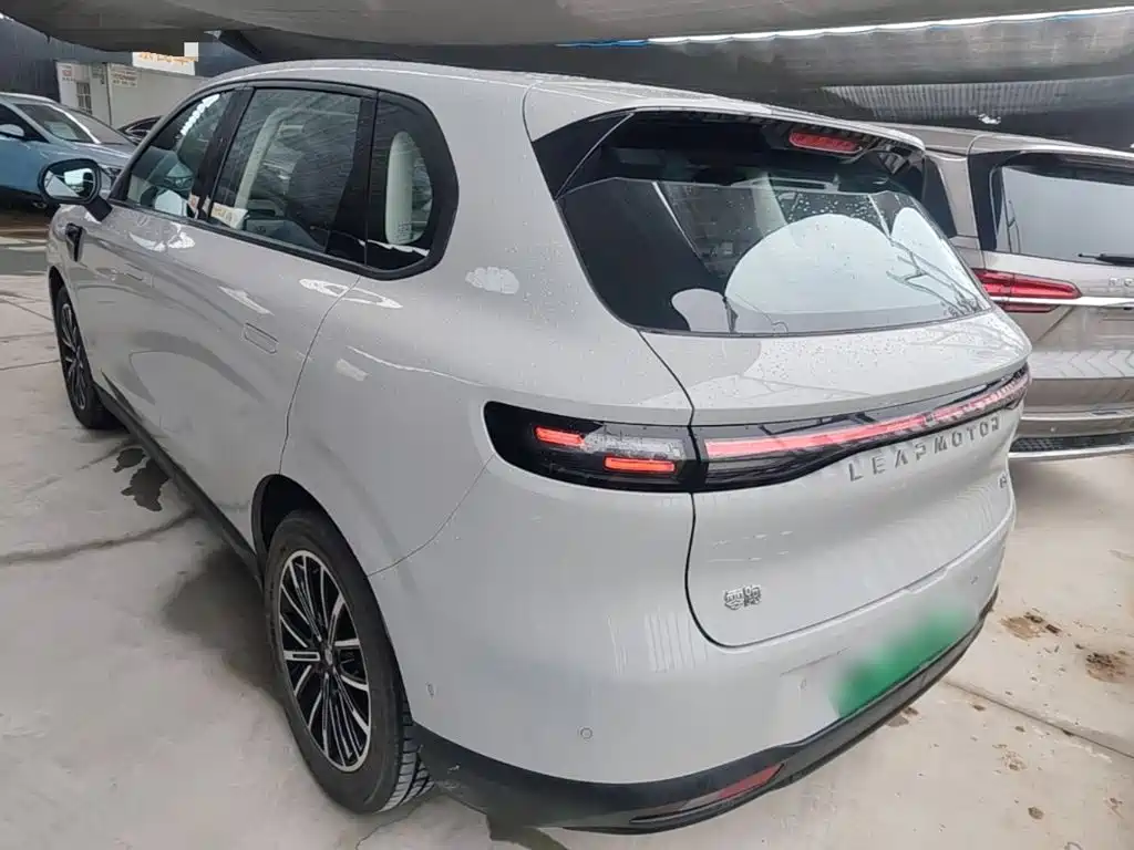 Leapmotor Leapmotor B10 — миниатюра 5