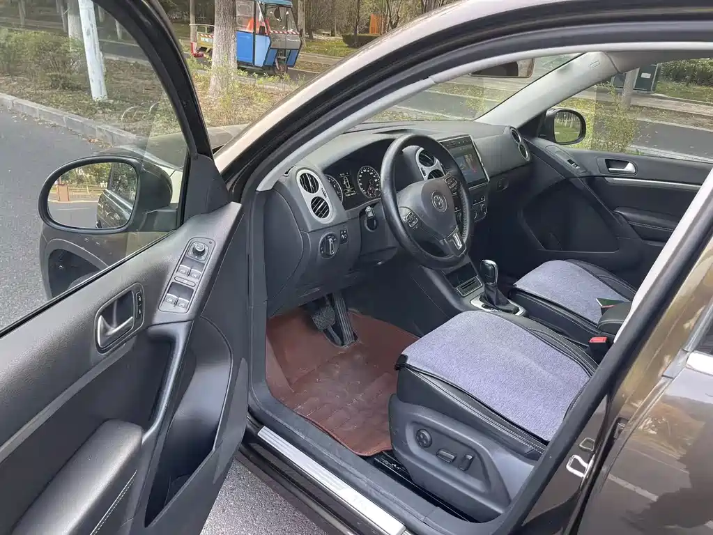 Volkswagen Tiguan — миниатюра 6