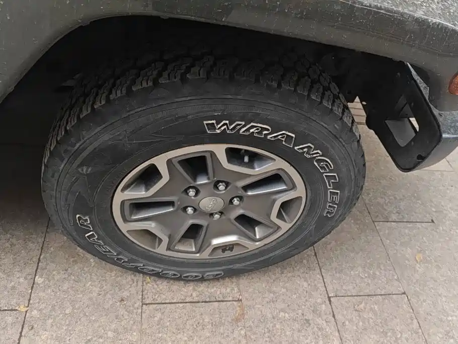 Jeep Wrangler — миниатюра 6