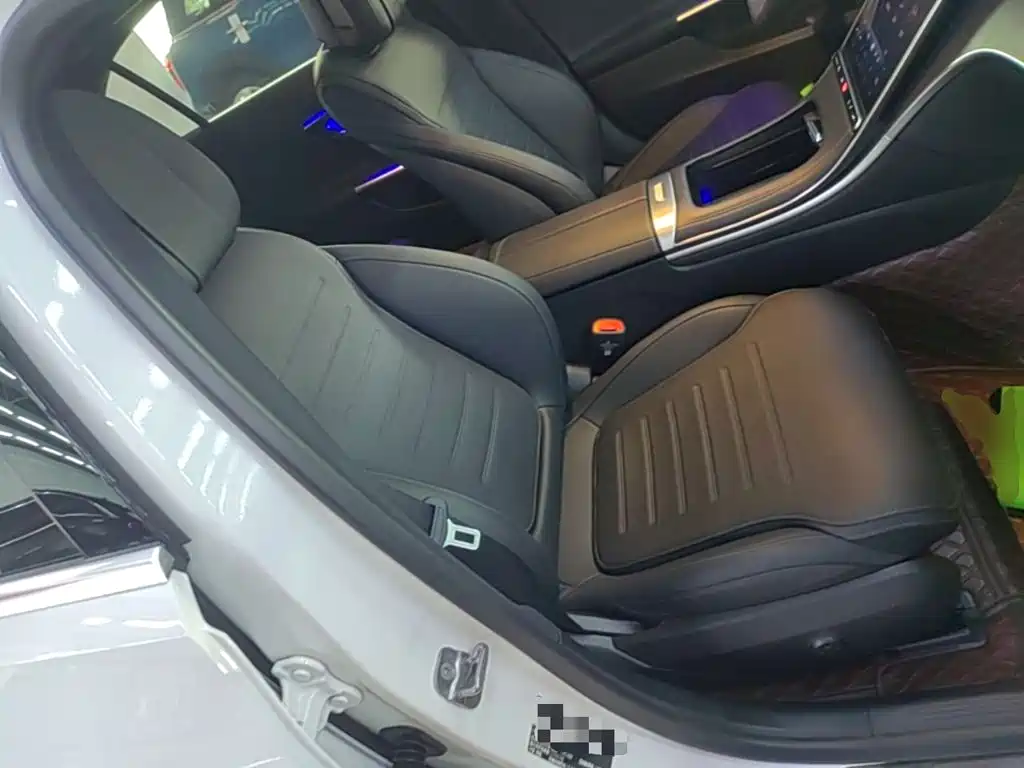 Mercedes-Benz C-Class — миниатюра 25