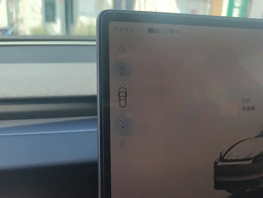 Tesla Model 3 — миниатюра 16