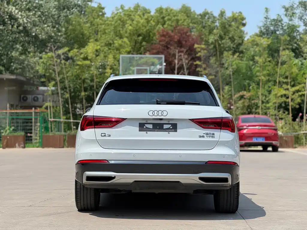Audi Q3 2022 35 TFSI