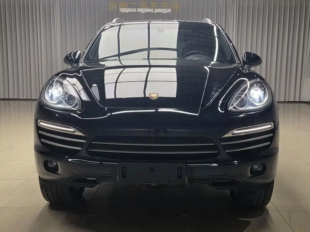 Porsche Cayenne — миниатюра 2