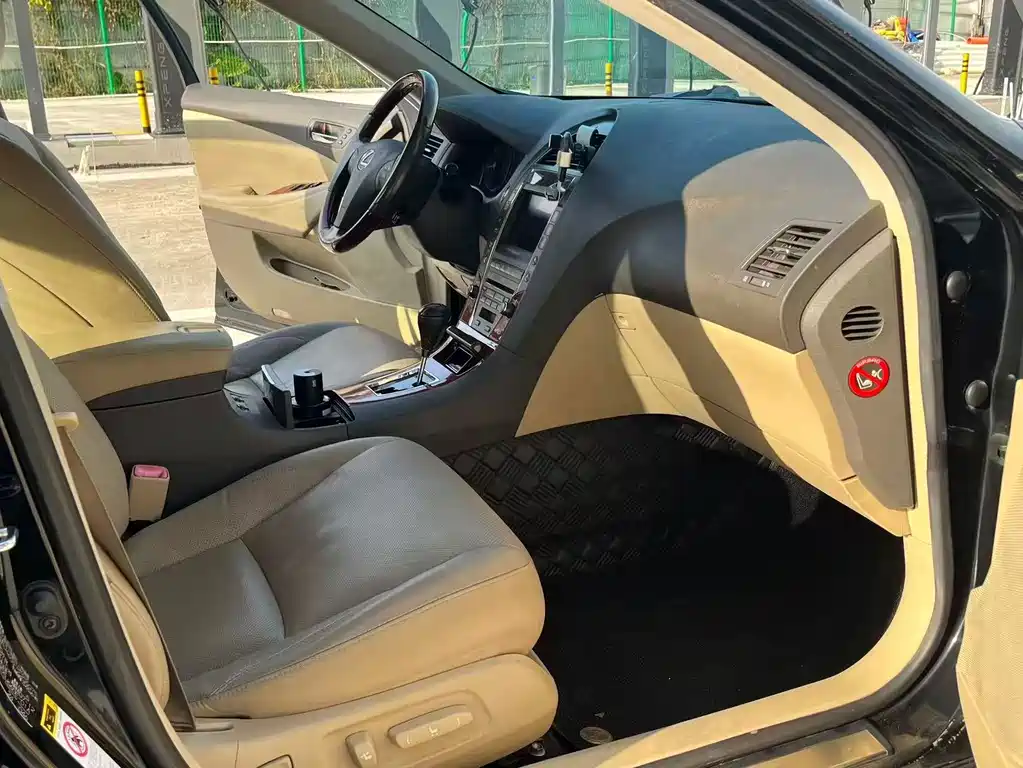 Lexus ES — миниатюра 6