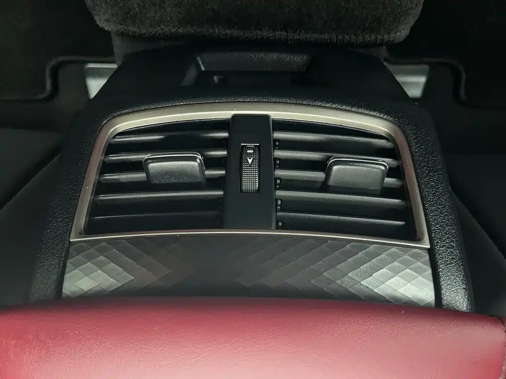 Lexus GS — миниатюра 28