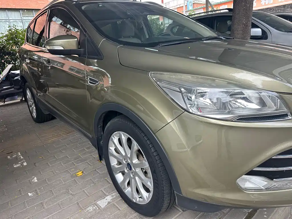 Ford Kuga — миниатюра 3