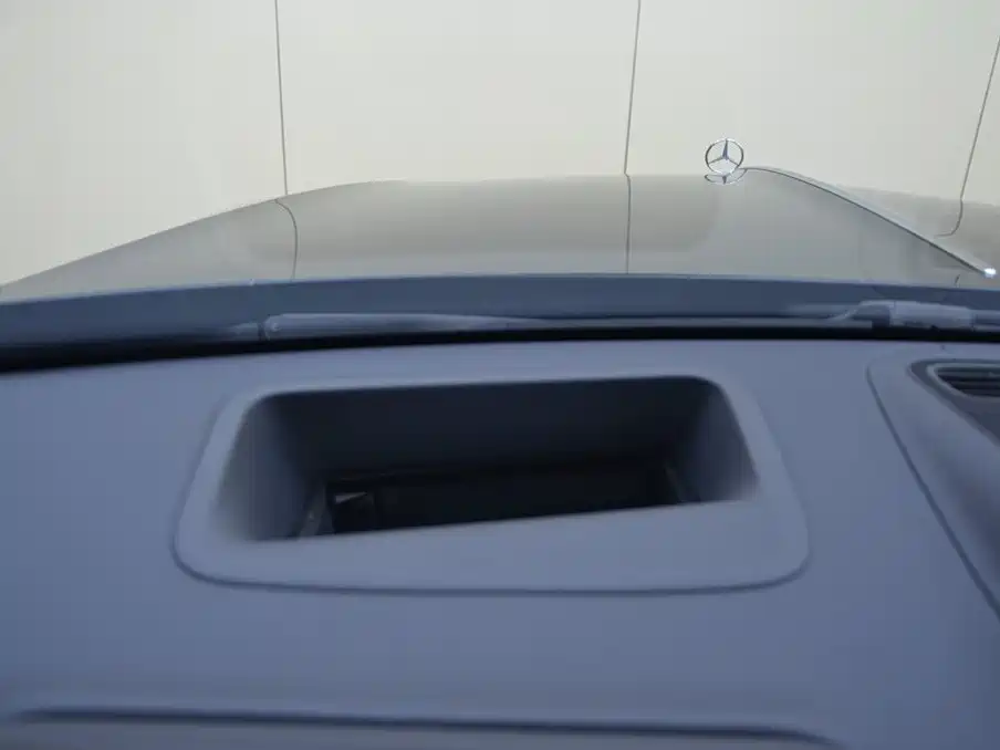 Mercedes-Benz S-Class — миниатюра 18
