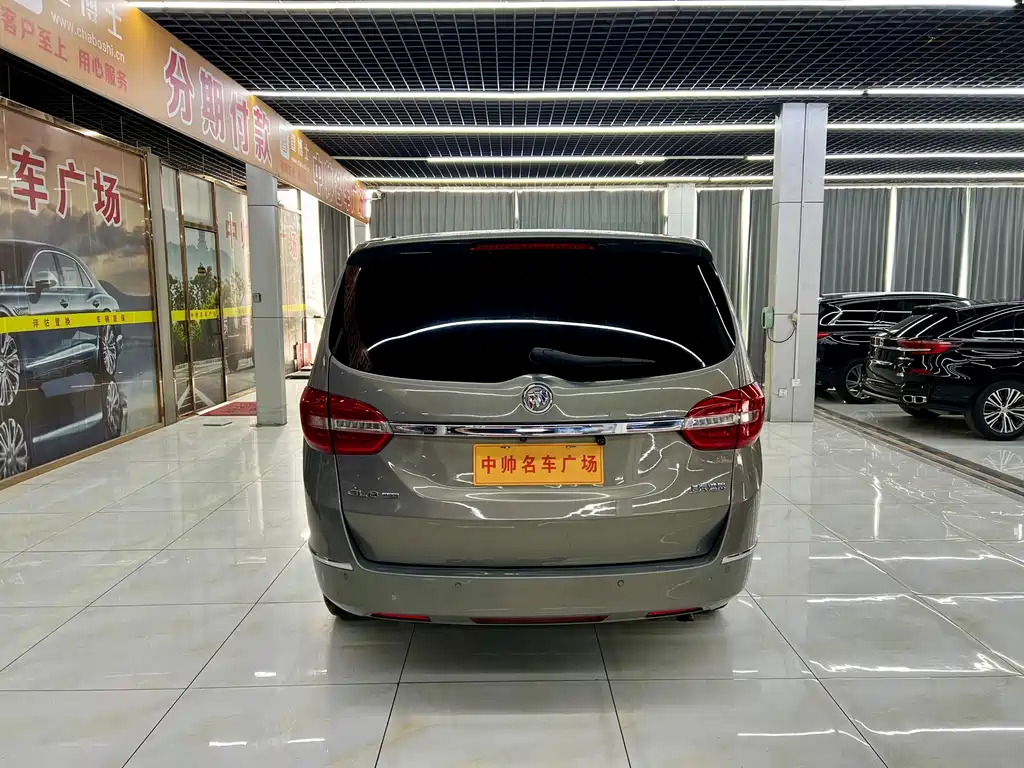 Buick GL8 2017 25S Luxury V