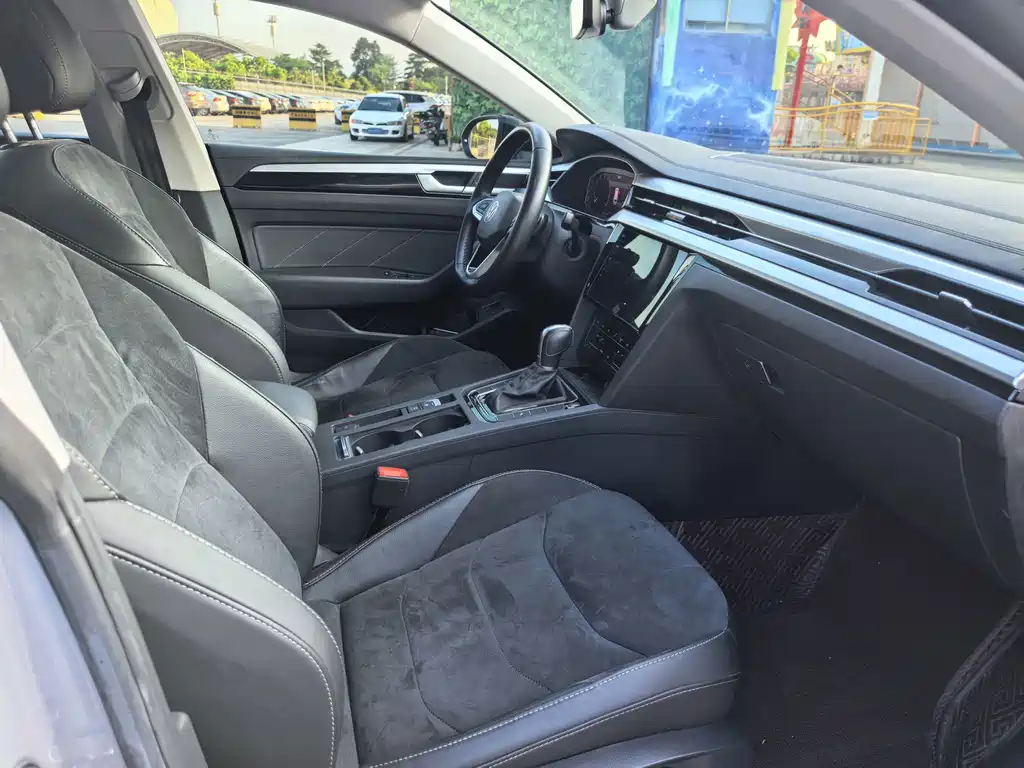 Volkswagen CC — миниатюра 11