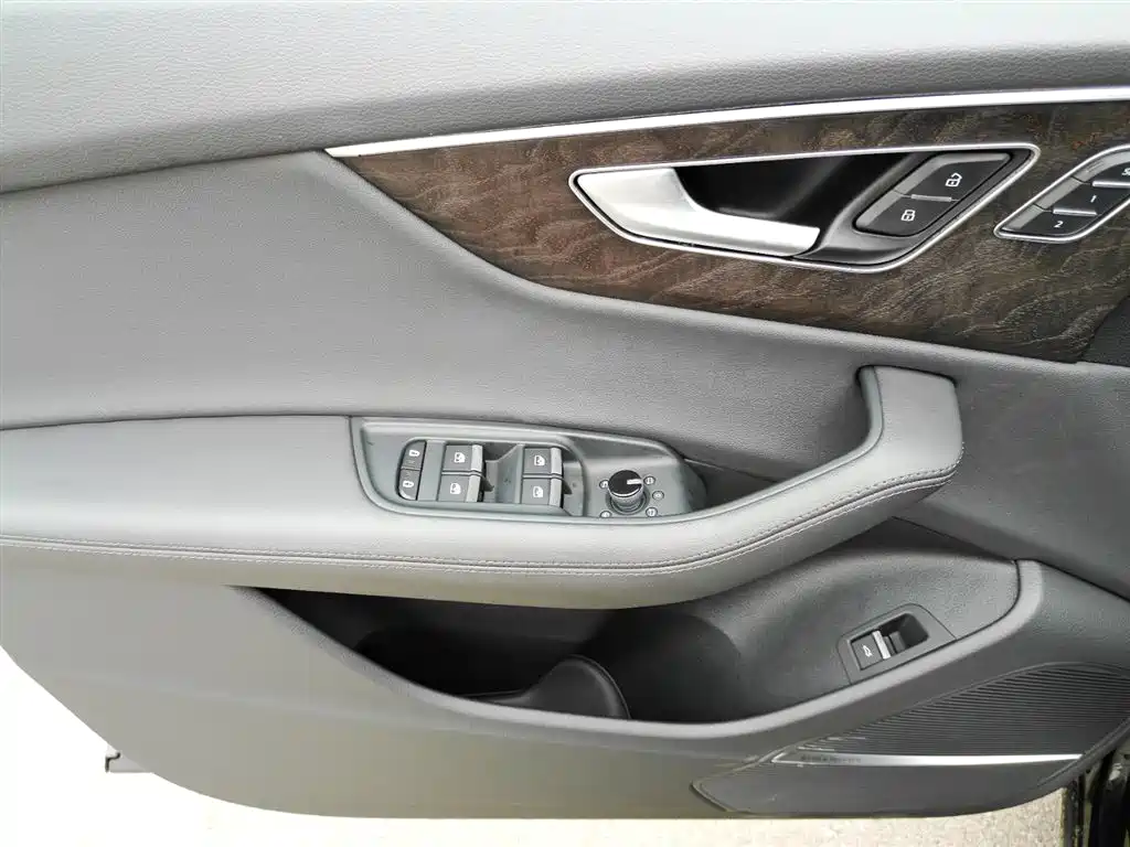 Audi Q8 — миниатюра 18