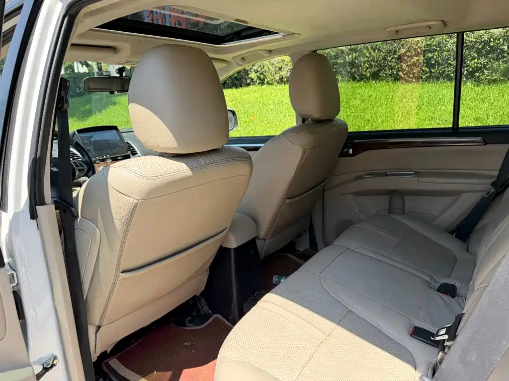 Mitsubishi Pajero Sport — миниатюра 11