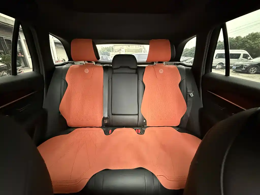 Geely Xingyue L — миниатюра 27