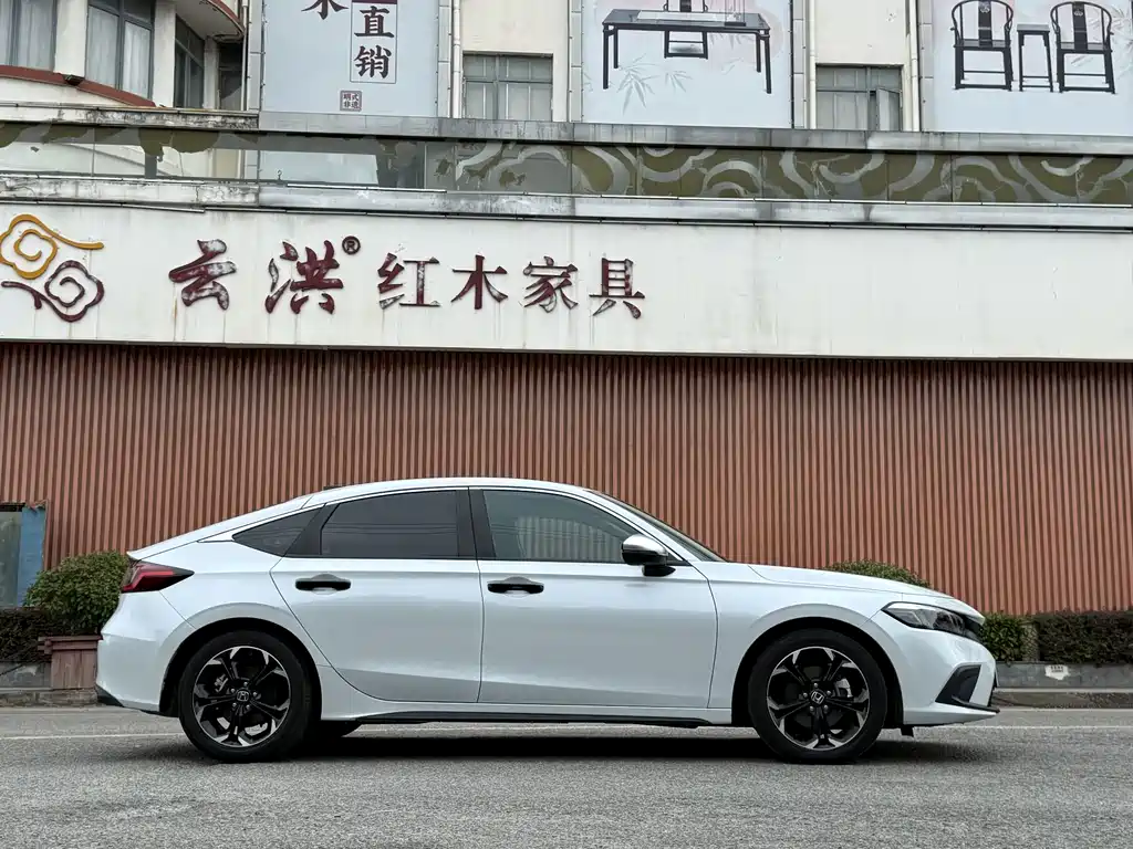 Honda Civic — миниатюра 10