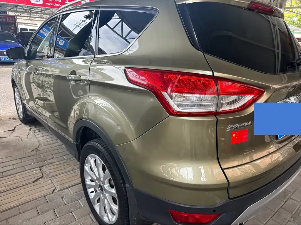 Ford Kuga — миниатюра 10