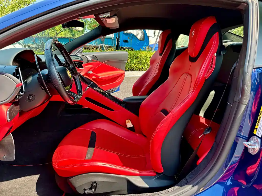 Ferrari Roma — миниатюра 12