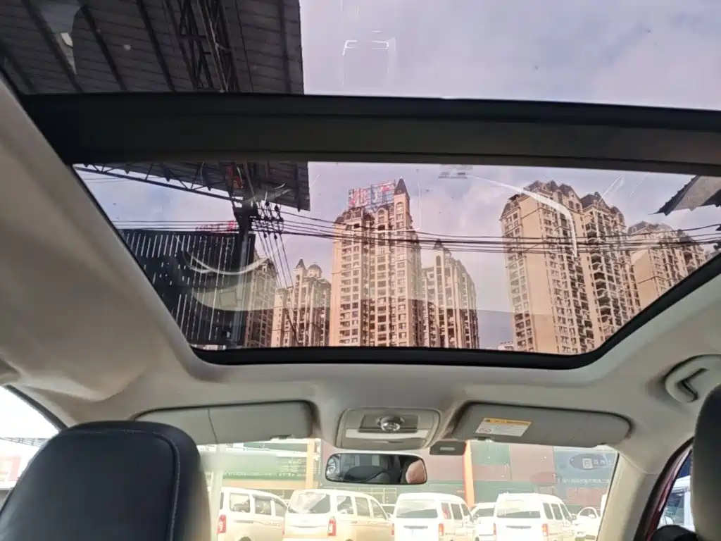 Roewe RX5 — миниатюра 18