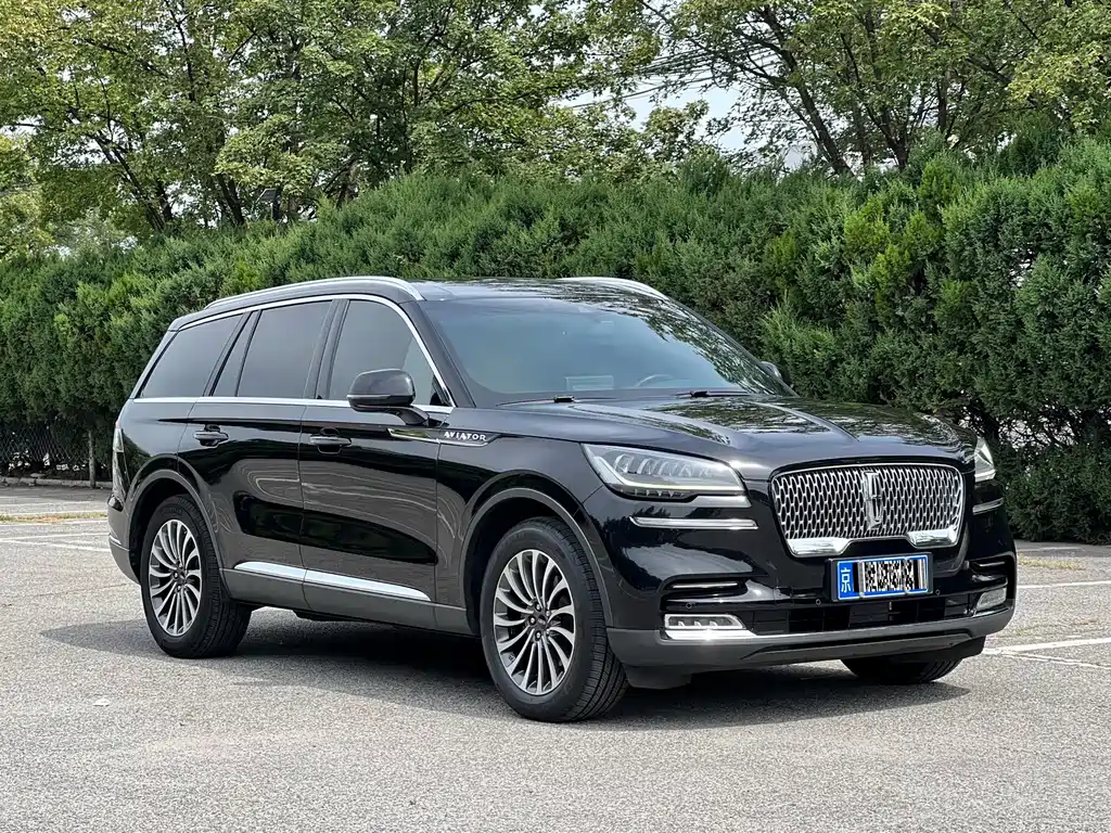 Lincoln Aviator (Import) — миниатюра 3